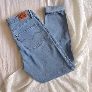COPY - Levi’s High Rise
